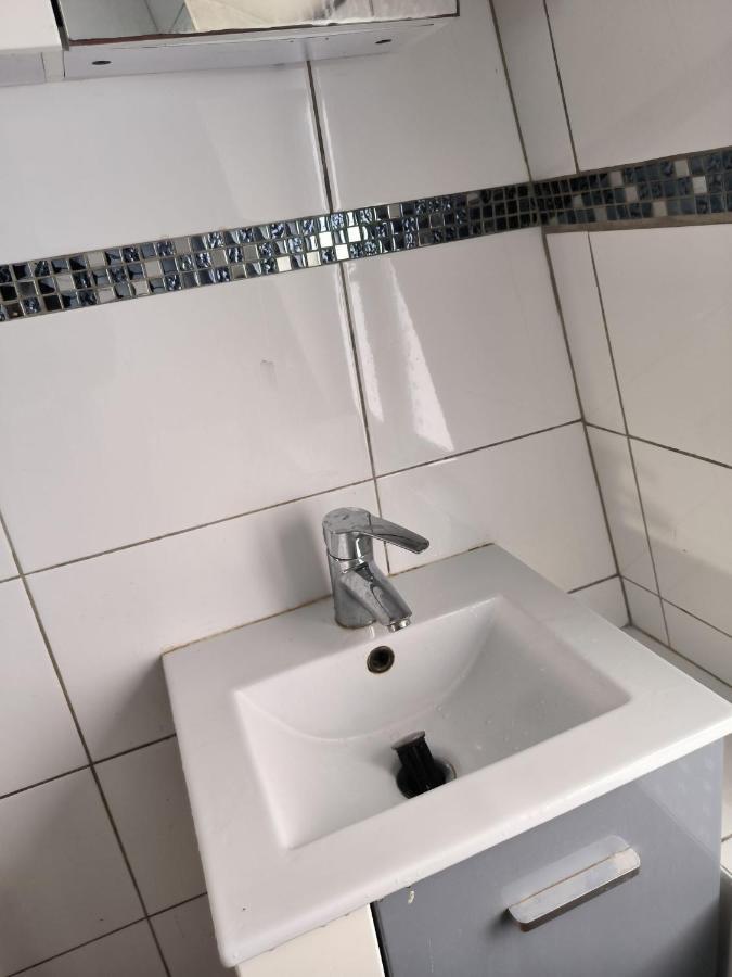 Appartement au 1 etage Pavillon à 5 minutes de Paris Cachan Extérieur photo